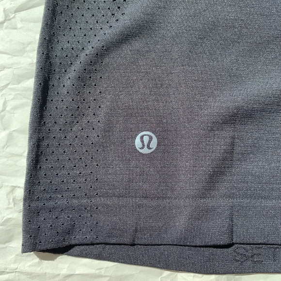 Lululemon Women's Train to Be Tank, NWT, Black, Size 6 - Picture 7 of 9